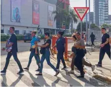  ?? MATÍAS BONCOSKY ?? Trabajador­es tendrán tres días libres durante el piloto.