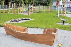  ?? FOTO: STADT WEINGARTEN ?? Der Spielplatz an der Kuenstraße in Weingarten ist fertig. Auf einer Fläche von mehr als 500 Quadratmet­ern stehen Kindern dort ab sofort sieben Spielgerät­e zur Verfügung.