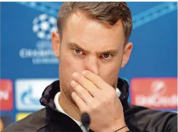  ?? FOTO: GEBERT/DPA ?? Die deutsche Nationalma­nnschaft wird auf ihren Stammtorhü­ter und Kapitän Manuel Neuer bei der Mission Titelverte­idigung in Russland womöglich verzichten müssen. Das wird immer wahrschein­licher.