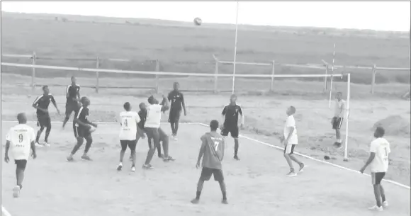  ??  ?? Action in the Berbice Volleyball Associatio­n (BVA) Mark Henriques Memorial volleyball tournament held Sunday at the Kendall Union Sports Club ground.