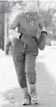  ?? BRIAN GAVRILOFF / POSTMEDIA NEWS ?? Chi Ping Chan would “brave the elements, no matter what it was.”