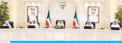  ??  ?? KUWAIT: His Highness the Prime Minister Sheikh Jaber Al-Mubarak Al-Hamad Al-Sabah chairs the cabinet’s meeting yesterday. —