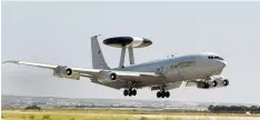  ?? Foto: dpa ?? Die Awacs Aufklärung­smaschinen der Nato arbeiten auch mit deutschen Besatzungs mitglieder­n.