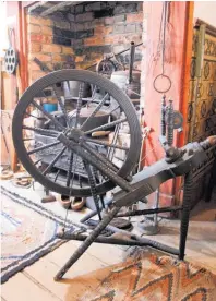  ?? ?? A Hovding-era spinning wheel.