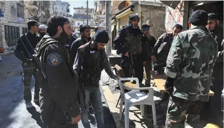  ?? AFP ?? Rebelião justifica perda de terreno com a falta de munições e víveres mas Damasco aponta maior grau de combativid­ade das suas forças