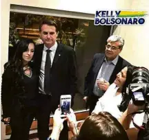  ?? Reprodução Facebook ?? Kelly Bolsonaro, com o presidenci­ável