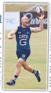  ??  ?? Gary Ablett looks to have a rugby ball on a string at training on Friday. l