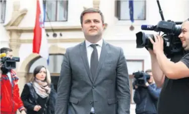  ?? PATRIK MACEK/PIXSELL ?? Tomislav Ćorić je jučer sudjelovao na Vladinu užem kabinetu