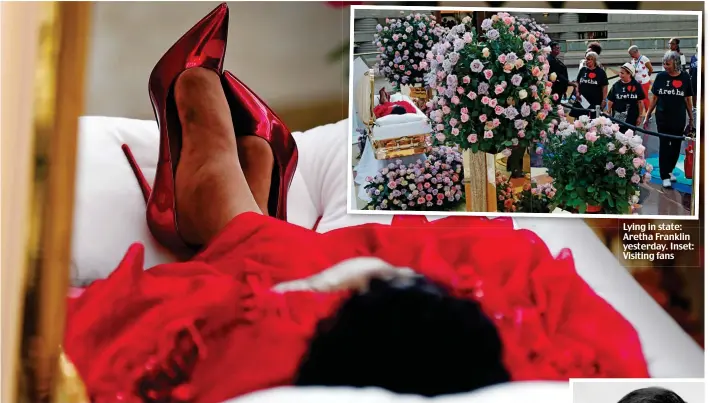  ??  ?? Lying in state: Aretha Franklin yesterday. Inset: Visiting fans