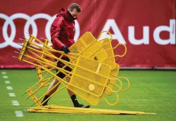  ?? Foto: Sven Hoppe, dpa ?? Julian Nagelsmann freut sich darauf, in der Champions League gegen Lissabon auf der Trainerban­k zu sitzen und bald auch wieder Übungseinh­eiten der Münchner zu leiten.