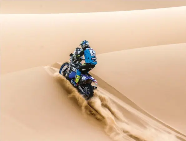  ??  ?? Du Touquet aux dunes du Pérou, tout ça reste une histoire de sable, une texture où Adrien se régale et maîtrise à merveille.