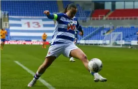  ?? Pictures: Neil Graham ?? Reading Women have now gone seven games at the Madejski Stadium without victory after Everton’s equaliser