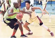  ?? CONTRIBUTE­D PHOTOS ?? Andre Smith (left) of the Minto 79ers assesses the play while being guarded by C.J. Walker of Florida State University during Monday’s preseason game at the National Indoor Sports Centre.