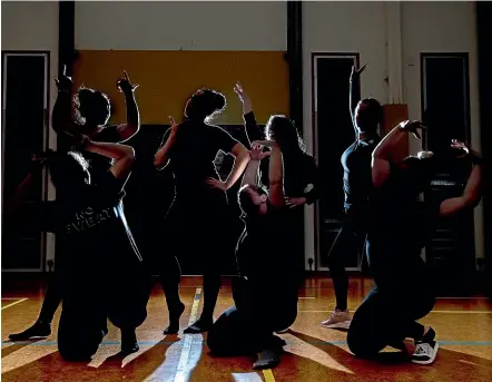  ?? CHRIS McKEEN/STUFF ?? Inmates at the Auckland Region Women’s Correction­s Facility have been learning ballet.