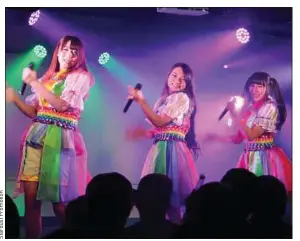  ??  ?? Les idols Himitsu no Otome aimeraient voir disparaîtr­e le terme de « LGBT ».