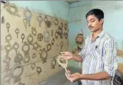  ?? VIVEK NAIR/HT ?? Craftsmen said they lost their workshops, tools and halffinish­ed products in the deluge that rocked the state.