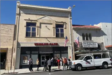  ?? PHOTO BY DAVID ALLEN ?? The 1904 building at 231-233 N. Euclid Ave. in Ontario is the scene of a dedication ceremony Wednesday for a plaque denoting its local-landmark status. Moving in is an Asian American restaurant, Unique Cafe, due to open soon.