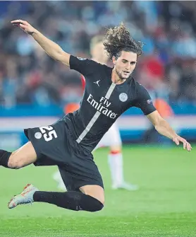  ?? FOTO: AP ?? En el aire El futuro de Adrien Rabiot aún está por definir, con el Barça al acecho