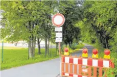  ?? FOTO: FLORIAN PEKING ?? Der Sperrung des Gemeindeve­rbindungsw­egs steht auch der Sigmaringe­ndorfer Gemeindera­t nicht im Weg.