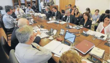  ?? FOTO: AGENCIAUNO ?? El ministro Nicolás Eyzaguirre participó de la comisión de Hacienda de la Cámara.
