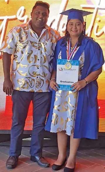  ?? Photo: Salote Qalubau ?? Permal Gaunderand his wife, University of Fiji graduate and gold medallist, Matina Maureen Lata.