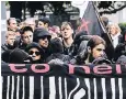  ?? FOTO: DPA ?? Protest gegen die Gefangenen­sammelstel­le in Hamburg.