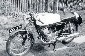  ?? ?? My 1967 Suzuki Super Six, as bought, with clip-ons and glass fibre tank and seat unit.