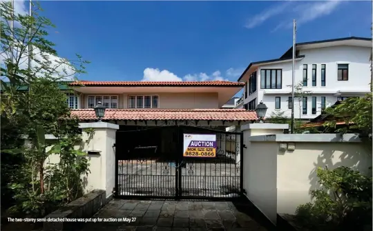  ?? PICTURES: SRI ?? The two-storey semi-detached house was put up for auction on May 27