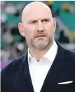  ?? ?? Lawrence Dallaglio