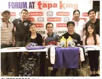  ??  ?? SUPERCROSS: Nakatuon ang pansin kay motocross sensation Jerick Mitra (nakaupo, ikalawa sa kanan) sa pagratsada ng MMX Supercross Championsh­ip sa Hulyo 7-8 sa MX Messiah Fairground­s sa Taytay, Rizal. Sinamahan siya sa PSA Forum nina race organizer...