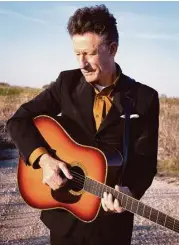  ?? Michael Wilson ?? Lyle Lovett “walked into a room and the temperatur­e changed. Like Cash,” producer Tony Brown says.