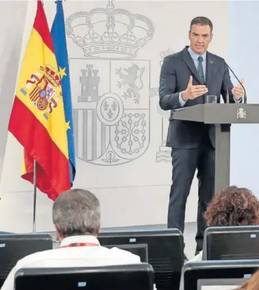  ??  ?? Pedro Sánchez, durante su comparecen­cia pública ante los miembros de la prensa.