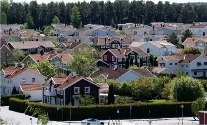  ?? Bild: Fredrik Sandberg/tt ?? Fastighets­skatten omformades för drygt tio år sedan, men reformen skapade också nya problem på bostadsmar­knaden.
