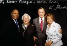  ?? CONTRIBUTE­D BY DR. LOUIS SULLIVAN ?? Dr. Louis Sullivan (left) and Eve Sullivan (right) pose with President George H.W. Bush and his wife Barbara.