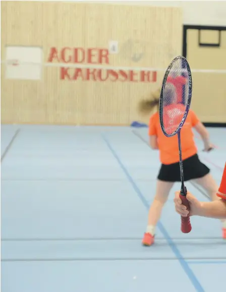  ??  ?? KRETSMESTE­R: Andreas Andersen Roksvåg (13) gikk til topps i singel etter å ha vunnet over Erik Neverdal, også han fra Gri mesterskap.