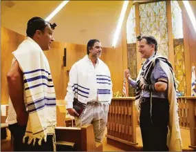  ?? Marcio Jose Sanchez / Associated Press ?? Rabbi David Wolpe speaks to congregant­s at Sinai Temple on Sept. 23 in Los Angeles. One member of Rabbi David Wolpe’s diverse congregati­on left because Wolpe would not preach sermons criticizin­g Donald Trump. Scores of others left over resentment with the synagogue’s rules for combating COVID-19. But Wolpe remains steadfast in his resolve to avoid politics when he preaches.
