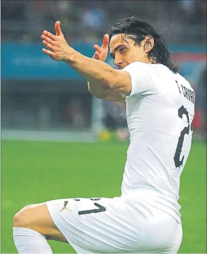 ?? FOTO: EFE ?? Cavani fue el autor del único gol charrúa ante Gales. Uruguay se llevó con esta victoria la China Cup