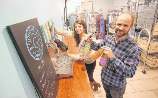  ?? TIM KROCHAK • THE CHRONICLE HERALD ?? Alexis and Kevin Moore of Goodmore Kombucha are seen at their business in Dartmouth on Friday.