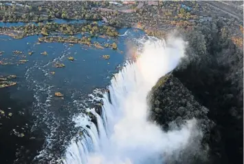  ?? Picture: THINKSTOCK ?? MAGIC KINGDOM: The Victoria Falls in its natural splendour