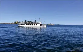  ?? Bild: Magnus Harsten ?? Skärgårdsl­injens charmiga båtar trafikerar de tre skärgårdar­na Arkösund, Sankt Annas och Gryt.