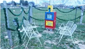  ?? Photo: Courtesy Ceri Rencher ?? Cheri Rencher’s Little Free Library in between Spanish Fork and Payson.