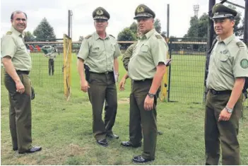  ??  ?? ► El general director de Carabinero­s, Bruno Villalobos, ayer en La Araucanía.