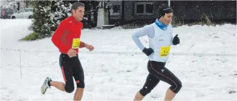  ?? FOTO: PRIVAT ?? Thorsten Banzhaf vom TSV Riedlingen ist hier bei einem früheren Crosslauf in Bad Waldsee zu sehen. Dieses Mal dürften die Wetterbedi­ngungen jedoch kaum besser gewesen sein.