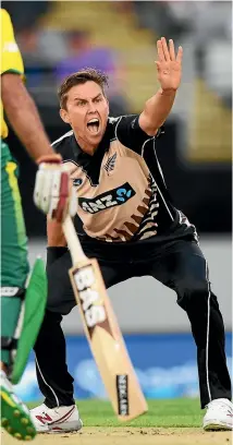  ?? PHOTO: PHOTOSPORT ?? Trent Boult asks the questioon in last Friday’s T20 match against South Africa. The IPL answered as to his value with a $1m price tag.