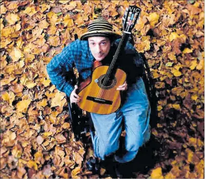  ?? EL PERIÓDICO ?? 33
Músico 8El cantautor estadounid­ense Vic Chesnutt, en una imagen de archivo.