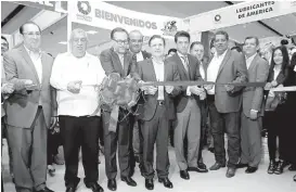  ?? MIGUEL GONZÁLEZ ?? El mandatario estatal asistió al Centro de Convencion­es de la Expo Feria.