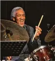  ??  ?? Auch Miles Davis Drummer Al Foster trat in Neuburg auf.