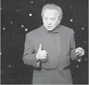  ?? SARA KRULWICH/THE NEW YORK TIMES 2005 ?? Jackie Mason, who was descended from a long line of rabbis before he entered comedy, died in Manhattan on Saturday.