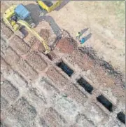  ?? AFP/FILE ?? Workers dig graves at a burial site for victims of the coronaviru­s disease in Jakarta, Indonesia.