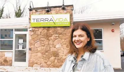  ?? JESSICA GRIFFIN/TNS ?? Chris Visco, president and CEO of TerraVida Holistic Center, sells more cannabis than any other legal dealer in the state. She approaches the business with an entreprene­urial spirit that she learned in part at the side of Al Boscov.